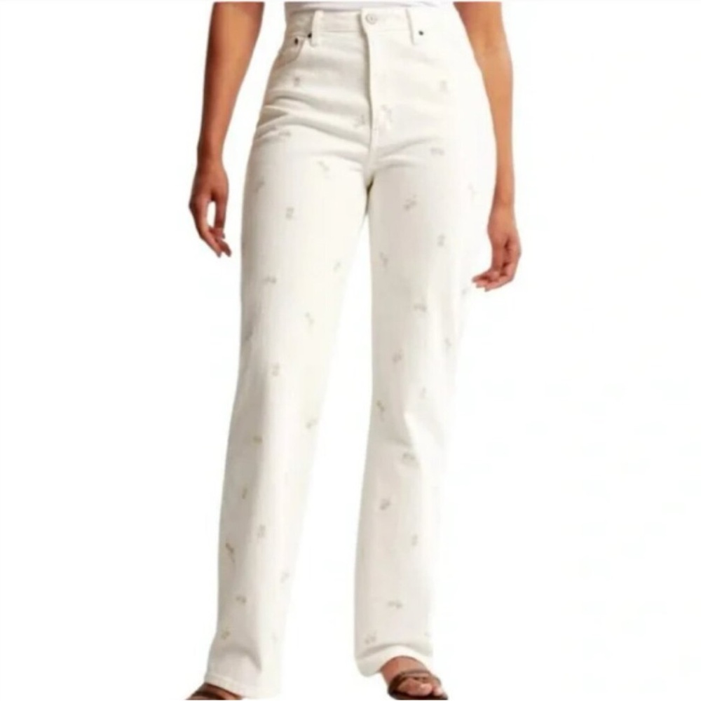 Cream Floral embroidered 90s straight leg Jeans